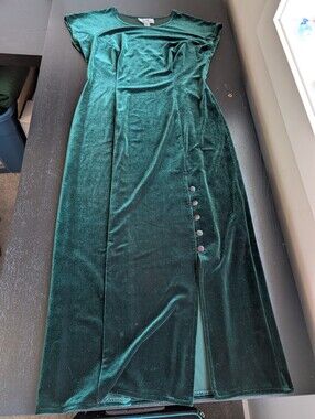 Vintage Lori Ann Montreal Emerald Green Velvet Dress